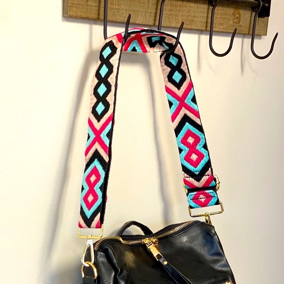 NEW Crossbody Strap for any Bag in Aqua Geo 💗🖤 - Picture 6 of 9